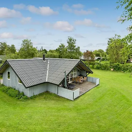 3 Bedroom Cozy In Sydals * Skovby (Syddanmark)